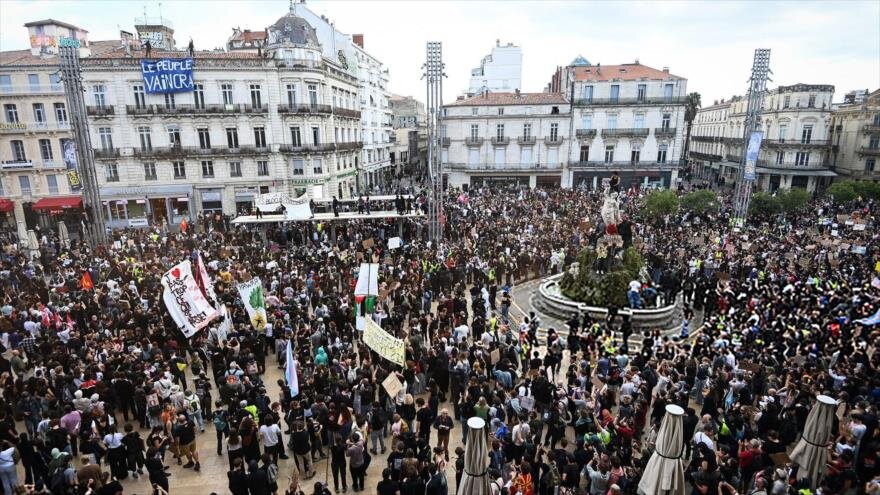 Irán a Macron: ya es tarde para eludir responsabilidades