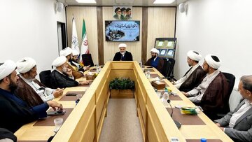 تقدیر از پایان‌نامه‌های برتر حوزوی با محور اندیشه امامان انقلاب + تصاویر