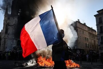 Os protestos na França e o uso da islamofobia por Trump