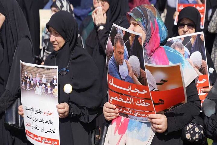 تقرير مصور/ جانب من حضور وقفة تضامنية للسيدات بلبنان تضامنا مع المحجبات في أذربيجان