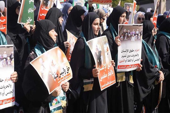 تقرير مصور/ جانب من حضور وقفة تضامنية للسيدات بلبنان تضامنا مع المحجبات في أذربيجان