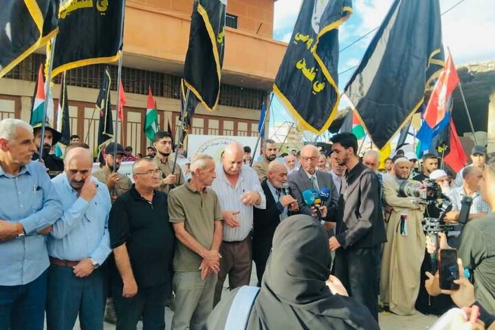 تقرير مصور/ المخيمات الفلسطينية تؤكد خيا بالمقاومة أثناء إحياء سنوية إنطلاق الجهاد الاسلامي