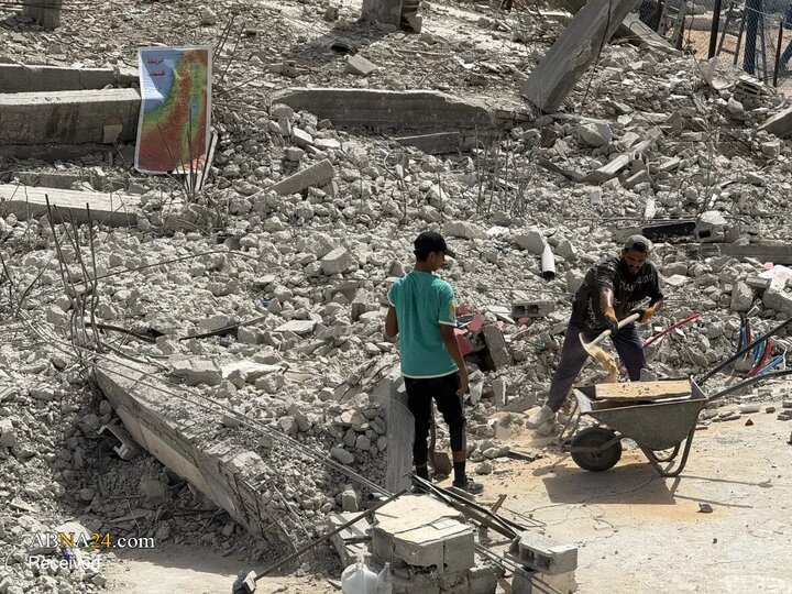 تلاش جمعی فلسطینیان برای آواربرداری در غزه با ابزارهای ابتدایی