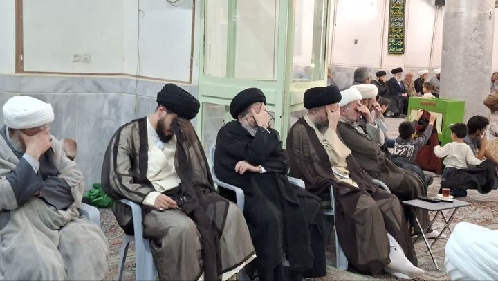 Photos: Memorial ceremony for Ayatollah Shobeiri Zanjani held in Khomeinishahr, Iran