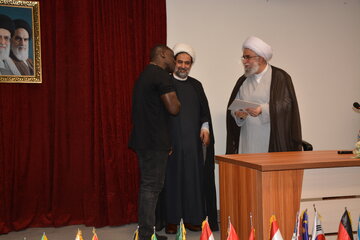 گزارش تصویری/ آیین آغاز سال تحصیلی دانشگاه بین‌المللی اهل‌بیت(ع) و گرامیداشت رهبر شهید