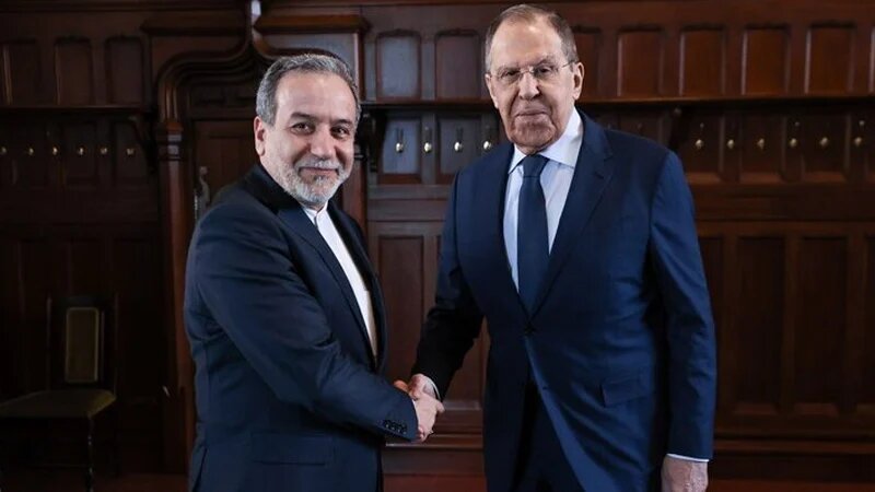 Araghchi: Irã e Rússia nunca trabalharam tão estreitamente quanto agora