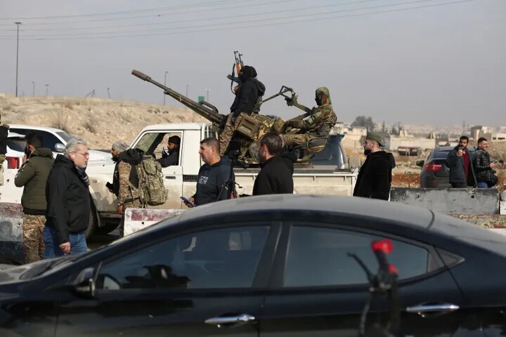 Al-Akhbar reports talks on deploying 10,000 Syrian mercenary to Yemen