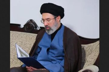 استعراض آخر تطورات الحرب العسكرية والاقتصادية أثناء لقاء قاليباف بقائد الثورة الاسلامية