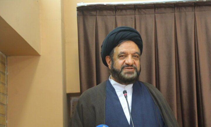 دغدغه‌مندی مومنانه و احیای تراث حدیثی از ویژگی‌های برجسته استاد کاملان است