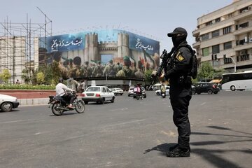 واشنگتن‌پست: ایران با وجود بحران اقتصادی در برابر فشارهای آمریکا تسلیم نمی‌شود