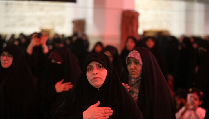 Photos: Mourning ceremony on first night of Fatimiyya days held at Hazrat Masoumeh holy shrine