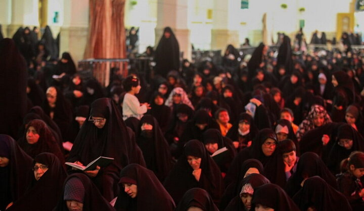Photos: Mourning ceremony on first night of Fatimiyya days held at Hazrat Masoumeh holy shrine