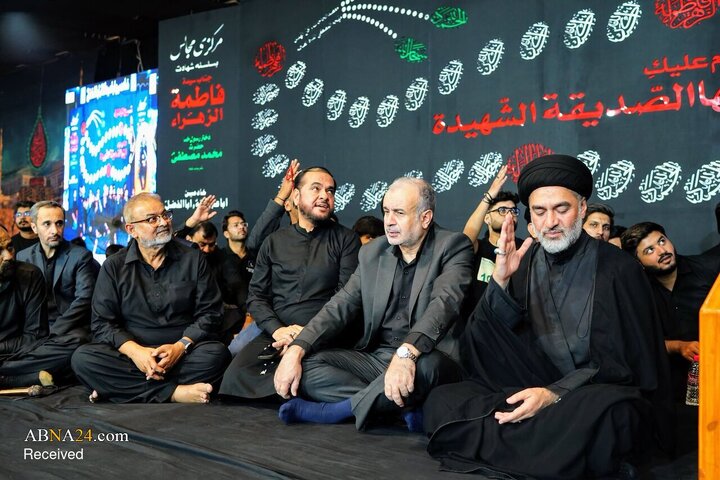 اجتماع گسترده عزاداران فاطمی در کراچی با شعار «لبیک یا زهرا»