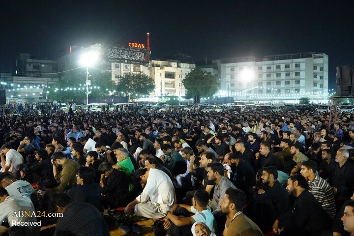 اجتماع گسترده عزاداران فاطمی در کراچی با شعار «لبیک یا زهرا»