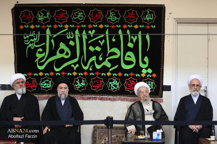 مجلس سوگواری ایام فاطمیه با حضور آیت‌الله مکارم شیرازی