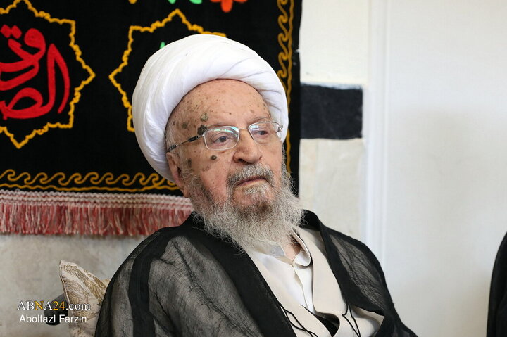 مجلس سوگواری ایام فاطمیه با حضور آیت‌الله مکارم شیرازی