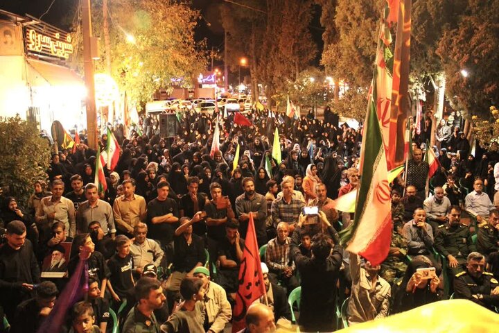 عکس خبری | وداع باشکوه سروستان با شهید افغانستانی جنگ رمضان