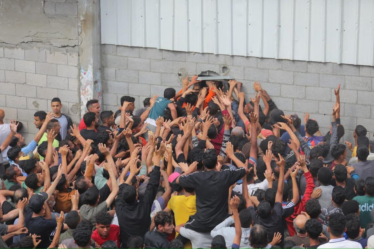 Gaza faces renewed famine risk as flour shortages force bakeries to close