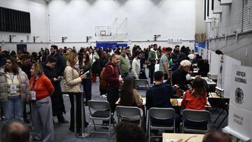Abren los colegios electorales en Brasil para el balotaje