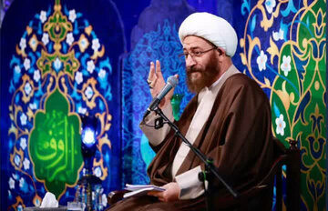 فروغی: در هر عصر و زمانی یاجوج و ماجوج وجود دارد