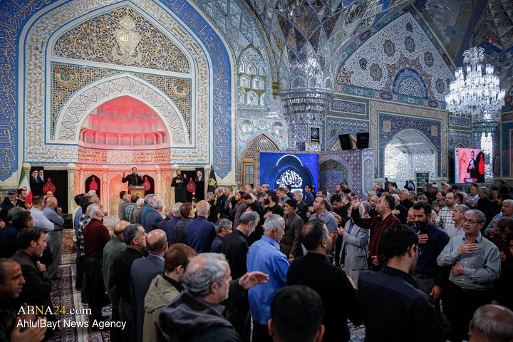 سوگواری زائران رضوی و دسته عزاداری خادمان حرم علوی در ایام فاطمیه