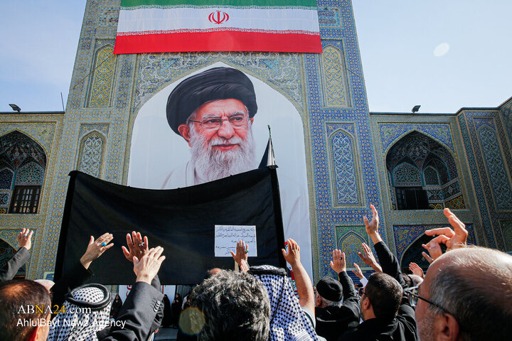 سوگواری زائران رضوی و دسته عزاداری خادمان حرم علوی در ایام فاطمیه