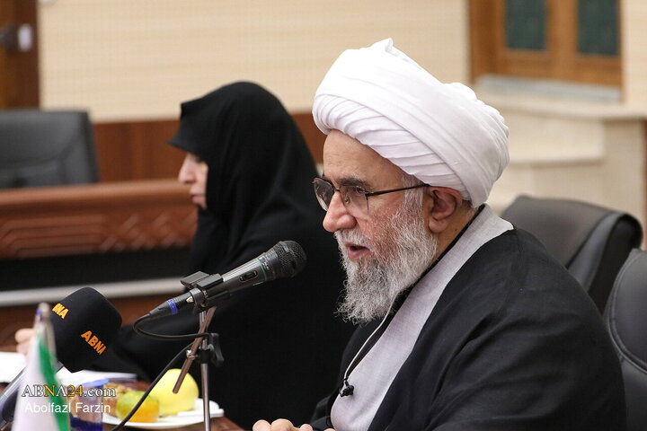 تقرير مصور/ الأمين العام للمجمع العالمي لأهل البيت(ع) يستقبل ناشطات قرآنية من كركوك العراقية