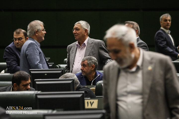جلسه علنی مجلس شورای اسلامی یکشنبه سوم آبان‌ماه