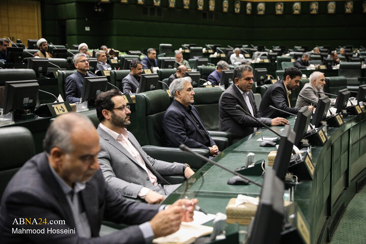 جلسه علنی مجلس شورای اسلامی یکشنبه سوم آبان‌ماه