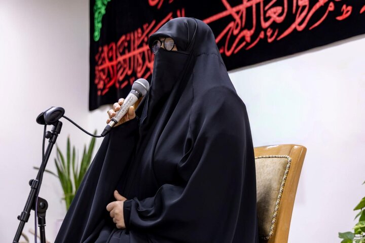 تقرير مصور/ إقامة محاضرة عن السيدة الزهراء (عليها السلام) تناقش التوازن بين طلب العلم والحياة الأسرية بكربلاء المقدسة