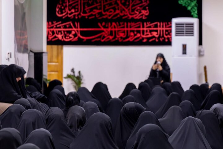 تقرير مصور/ إقامة محاضرة عن السيدة الزهراء (عليها السلام) تناقش التوازن بين طلب العلم والحياة الأسرية بكربلاء المقدسة