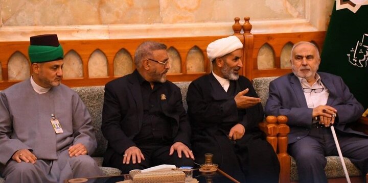 تقرير مصور/ خَدَمة حرم كريمة أهل البيت(ع) يكرّمون مسؤولي العتبة العباسية