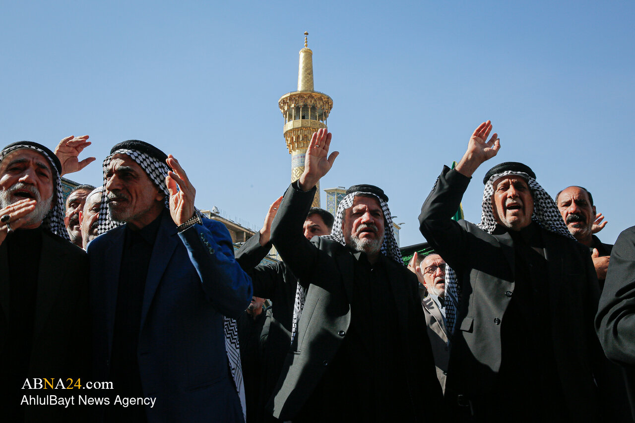 سوگواری زائران رضوی و دسته عزاداری خادمان حرم علوی در ایام فاطمیه