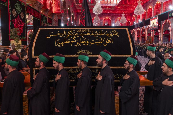 Through a unified funeral procession, staff of two holy shrines commemorate martyrdom of Lady Fatima az-Zahra