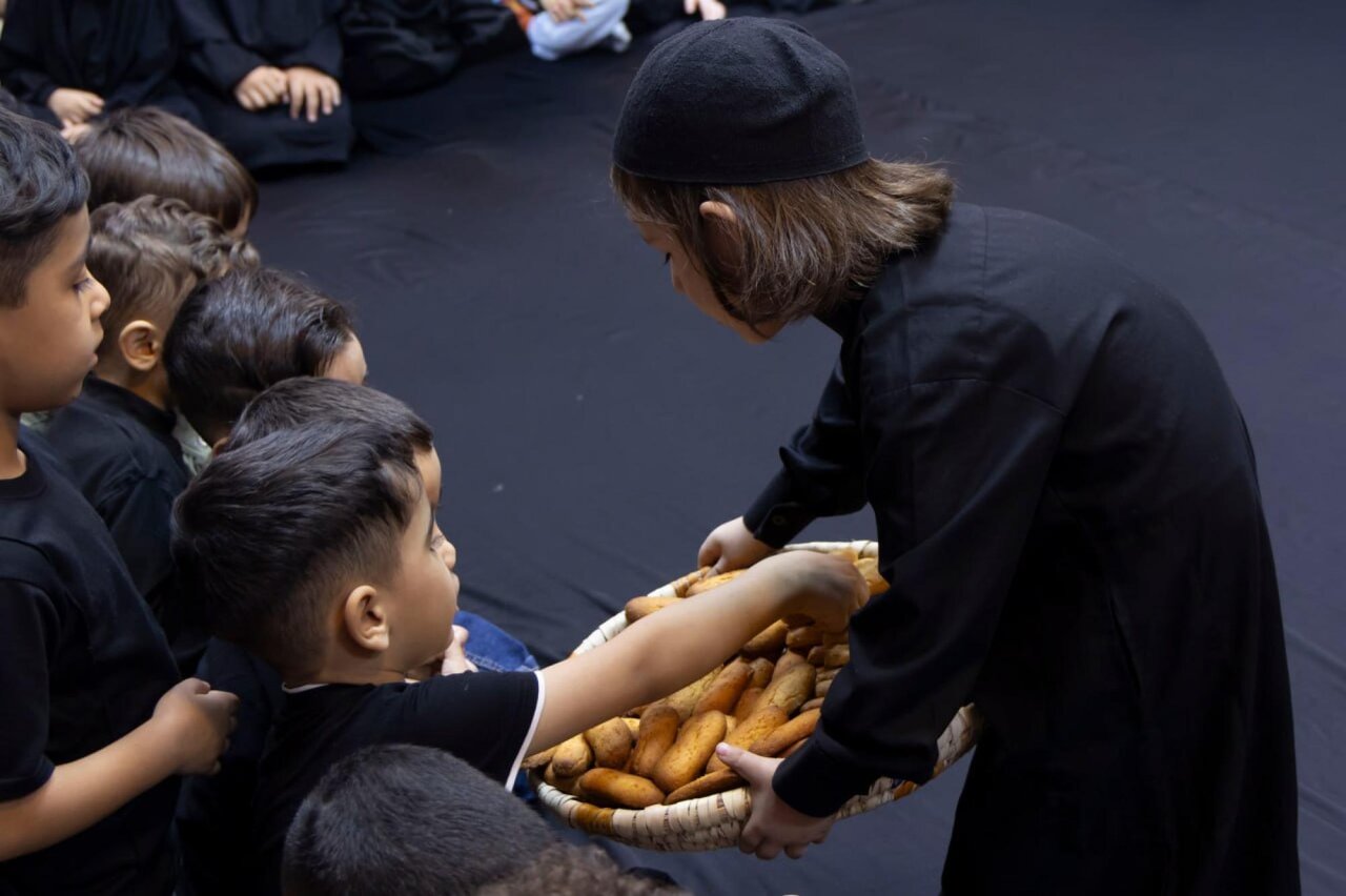 Al-Siddiqa Al-Tahira Center organizes a mourning gathering for children to mark the martyrdom anniversary of Lady az-Zahra