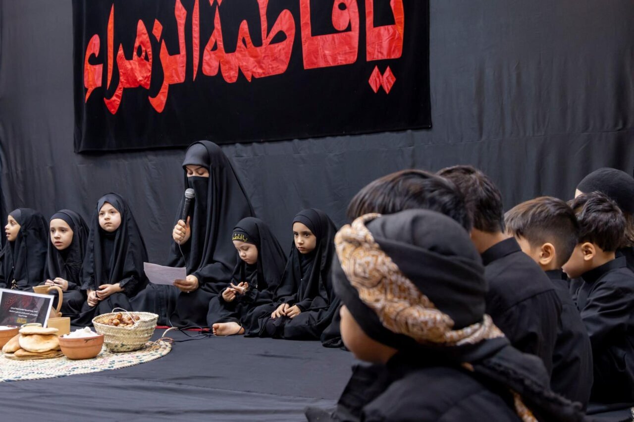Al-Siddiqa Al-Tahira Center organizes a mourning gathering for children to mark the martyrdom anniversary of Lady az-Zahra