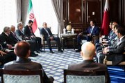 الامير القطري يلتقي بالرئيس بزشكيان في روسيا