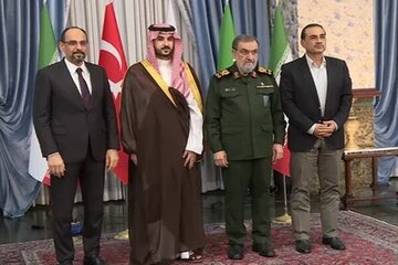 Il generale di divisione Rezaei: la sicurezza in Asia occidentale deve essere endogena