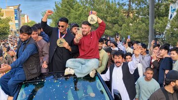 پیام وحدت و همدلی شیعیان افغانستان؛ استقبال پرشور دشت برچی کابل از قهرمان ورزشی افغان