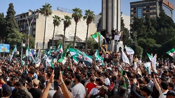 شام میں صہیونی جارحیتوں اور الجولانی کی مجرمانہ خاموشی کے خلاف عوامی غم و غصہ