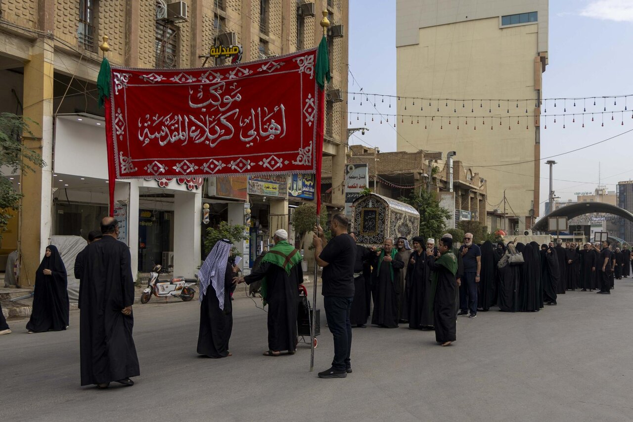 Mourning processions continue to commemorate the martyrdom anniversary of Lady Fatima az-Zahra