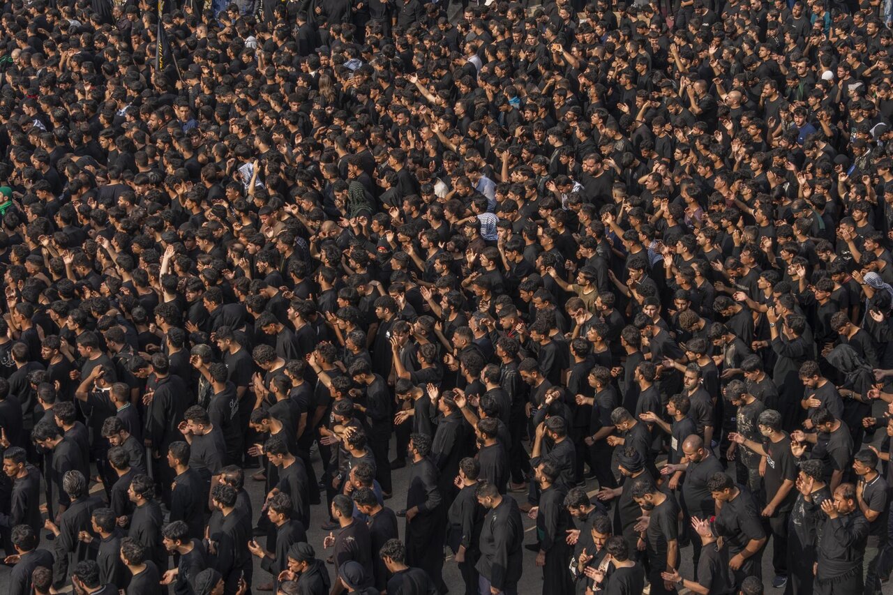 Mourning processions continue to commemorate the martyrdom anniversary of Lady Fatima az-Zahra