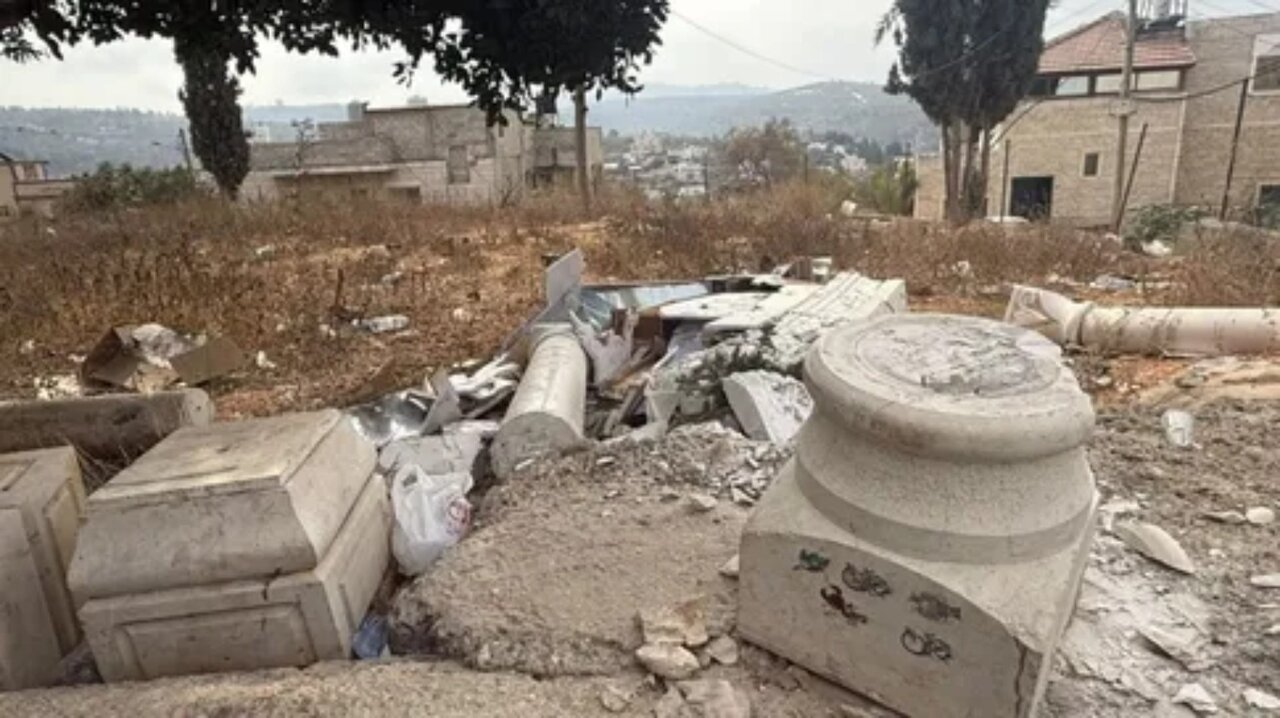 Israeli forces demolish 12 Palestinian martyrs’ memorials in West Bank