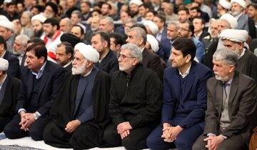 به حاشیه‌ها اعتنا نکنید؛ کار را تا پایان پیش ببرید