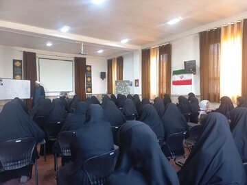 Iranian Cleric : Hijab Symbolises Muslim Women's Strength and Resistance