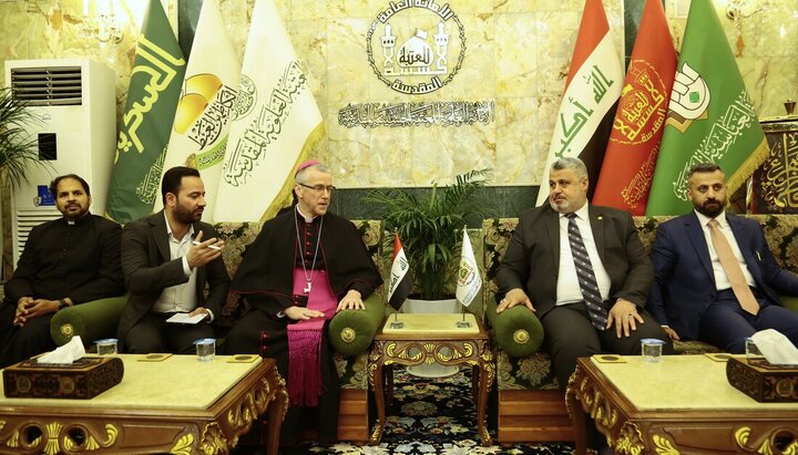 تقرير مصور/ الشيخ الكربلائي يستقبل سفير الفاتيكان وممثل البابا في العراق