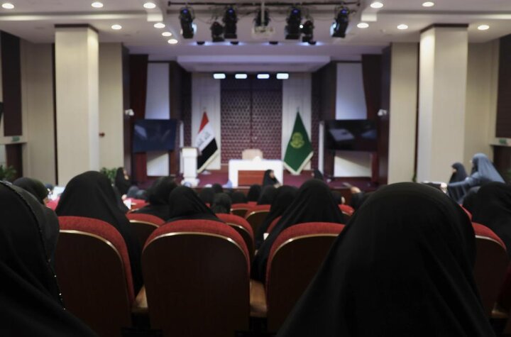 تقرير مصور/ 1500 متسابق يشارك في أداء الاختيبار التحريري لمسابقة حفظ دعاء العهد في النجف الأشرف
