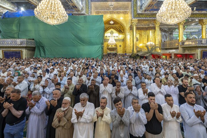 تقرير مصور/ أجواء ليلة الجمعة في مرقد أبي الفضل العباس (عليه السلام)