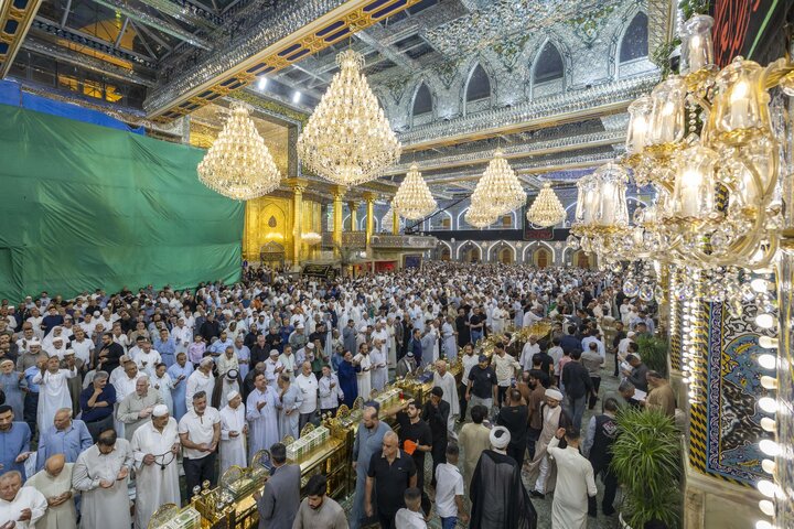 تقرير مصور/ أجواء ليلة الجمعة في مرقد أبي الفضل العباس (عليه السلام)