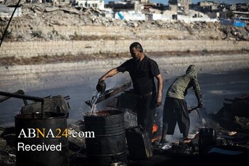 Informe fotográfico | Iniciativa de los palestinos para producir combustible a partir de residuos plásticos en Gaza